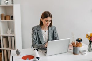 delegate tasks to a virtual assistant